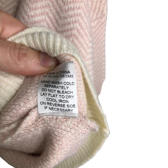 Mable Sweater Womens Sz S Pink Cream Chevron Long Sleeves V-Neck Collared NWT - Picture 10 of 10